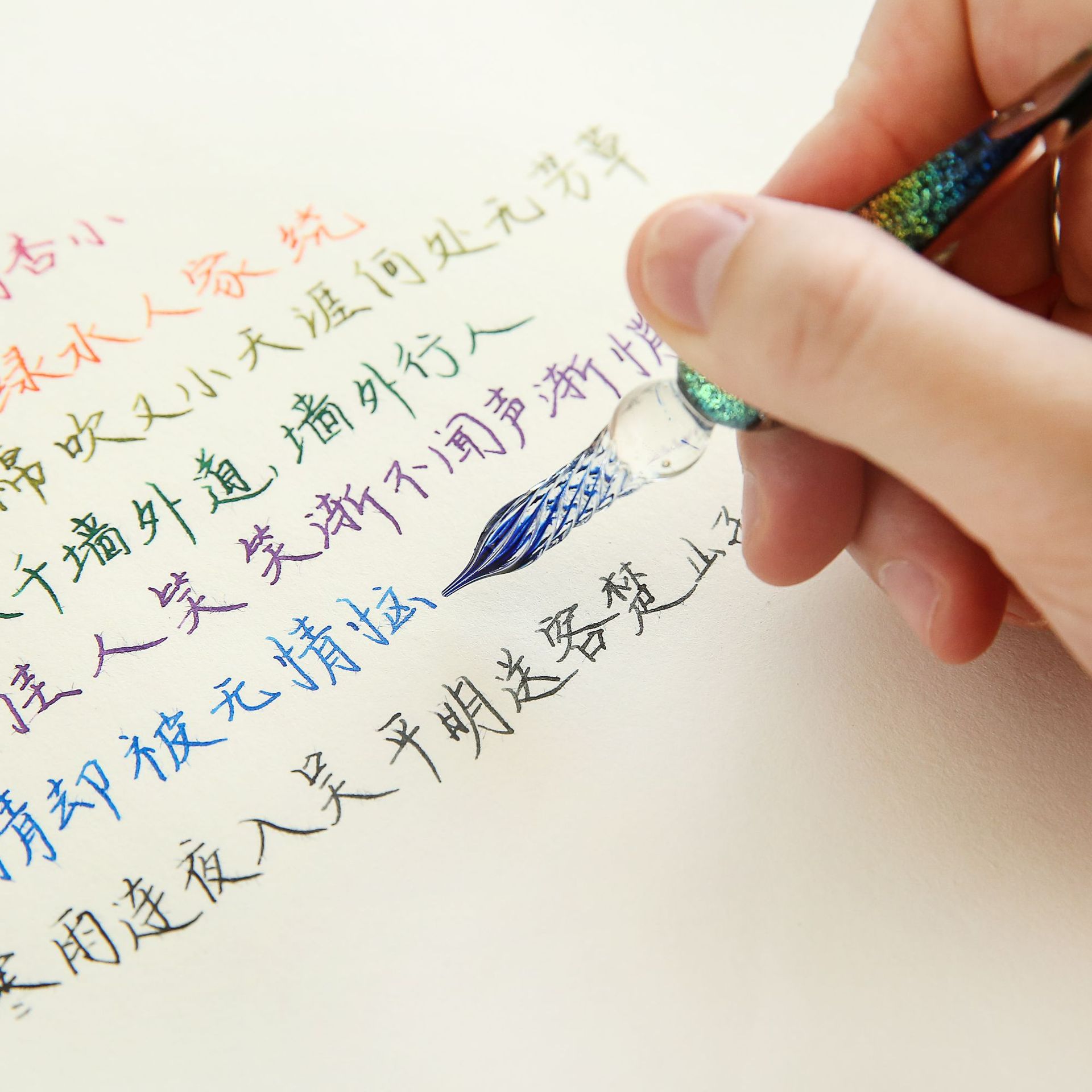 طقم أقلام حبر زجاجية بـ 12 زجا - مراجعة Fountain Pen Bottled Ink وسعره